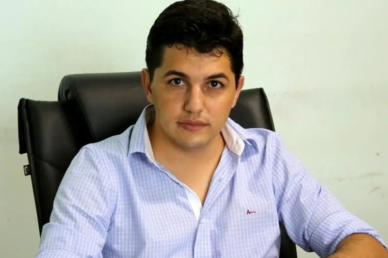 Edmar Oliveira Alves Neto, prefeito de Acreúna - Goiás