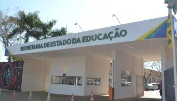 Governo de Goiás atualiza carreira dos administrativo da educação estadual .