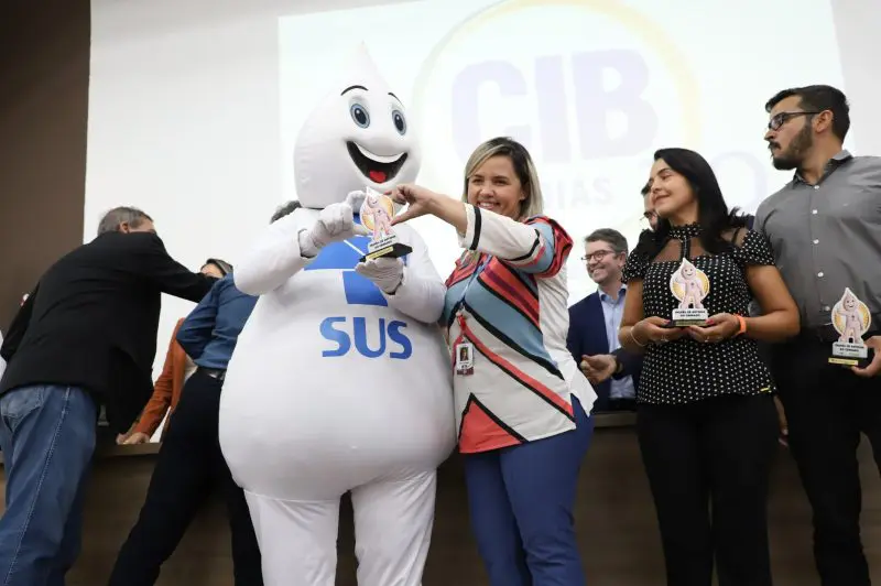 Governo de Goiás premiou os municípios que mais se destacaram na imunização contra a dengue (Foto: Marco Monteiro)