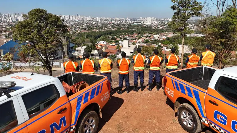 Defesa Civil de Goiânia divulga canais para alertas sobre perigos de chuvas e alagamentos