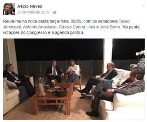 Aécio Neves reunido com líderes do PSDB apesar do afastamento do mandato de senador