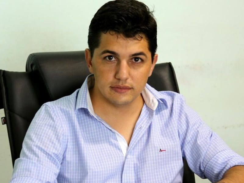 Edmar Oliveira Alves Neto, prefeito de Acreúna - Goiás