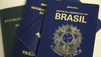 Passaporte brasileiro emitido pela Polícia Federal