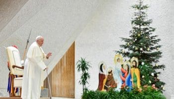 Igreja Católica dá um passo importante ao aprovar uma "benção" para casais Irregulares. O Papa: Natal, inaudita ternura de Deus que salva o mundo encarnando-se