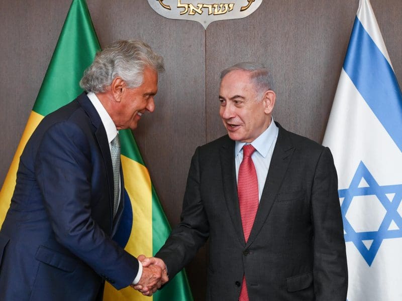 O governador Ronaldo Caiado em reunião o primeiro-ministro de Israel, Benjamin Netanyahu