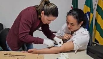 Prefeitura de Goiânia começa a fazer teste rápido mais complexo para dengue nas unidades de saúde: teste rápido de dengue IgG, IgM e antígeno NS1 avalia se a pessoa está infectada no momento e se já possui anticorpos para a doença | Fotos: SMS