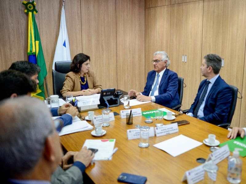 O governador Ronaldo Caiado se reuniu na tarde desta quarta-feira (05/06) com a ministra da Saúde, Nísia Trindade, em Brasília, para solicitar o desbloqueio de R$ 70 milhões, oriundos de emendas parlamentares