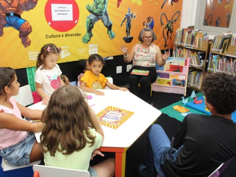 Gibiteca Jorge Braga e Cine Cultura apresentam filmes e oficinas criativas para crianças e adolescentes durante o período de recesso escolar