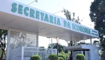 O Programa Nota Fiscal Goiana do Governo de Goiás acaba de alcançar a marca de 900 mil participantes inscritos. Com mais de 36 mil novos cadastros de janeiro até 27 de maio de 2024, a expectativa é ultrapassar a marca de 100 mil novas adesões até o final do ano. Os números foram divulgados pela Secretaria da Economia.