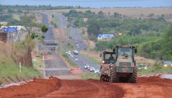 Goinfra propõe expansão de convênio com Exército para duplicar GO-213 até Rio Quente