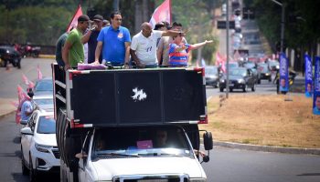 Rogério encerra campanha com grande carreata de 30 km e participação de mil carros